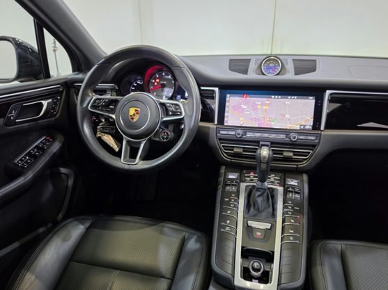 PORSCHE Macan MACAN S