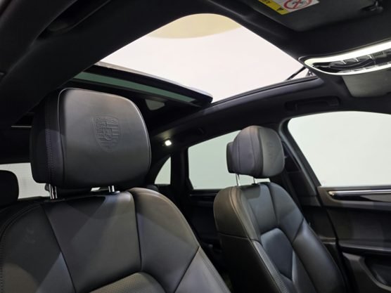 PORSCHE Macan MACAN S