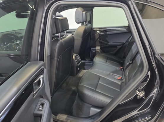 PORSCHE Macan MACAN S
