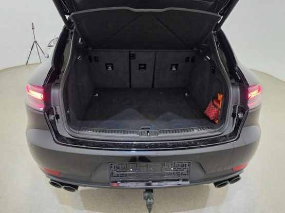 PORSCHE Macan MACAN S