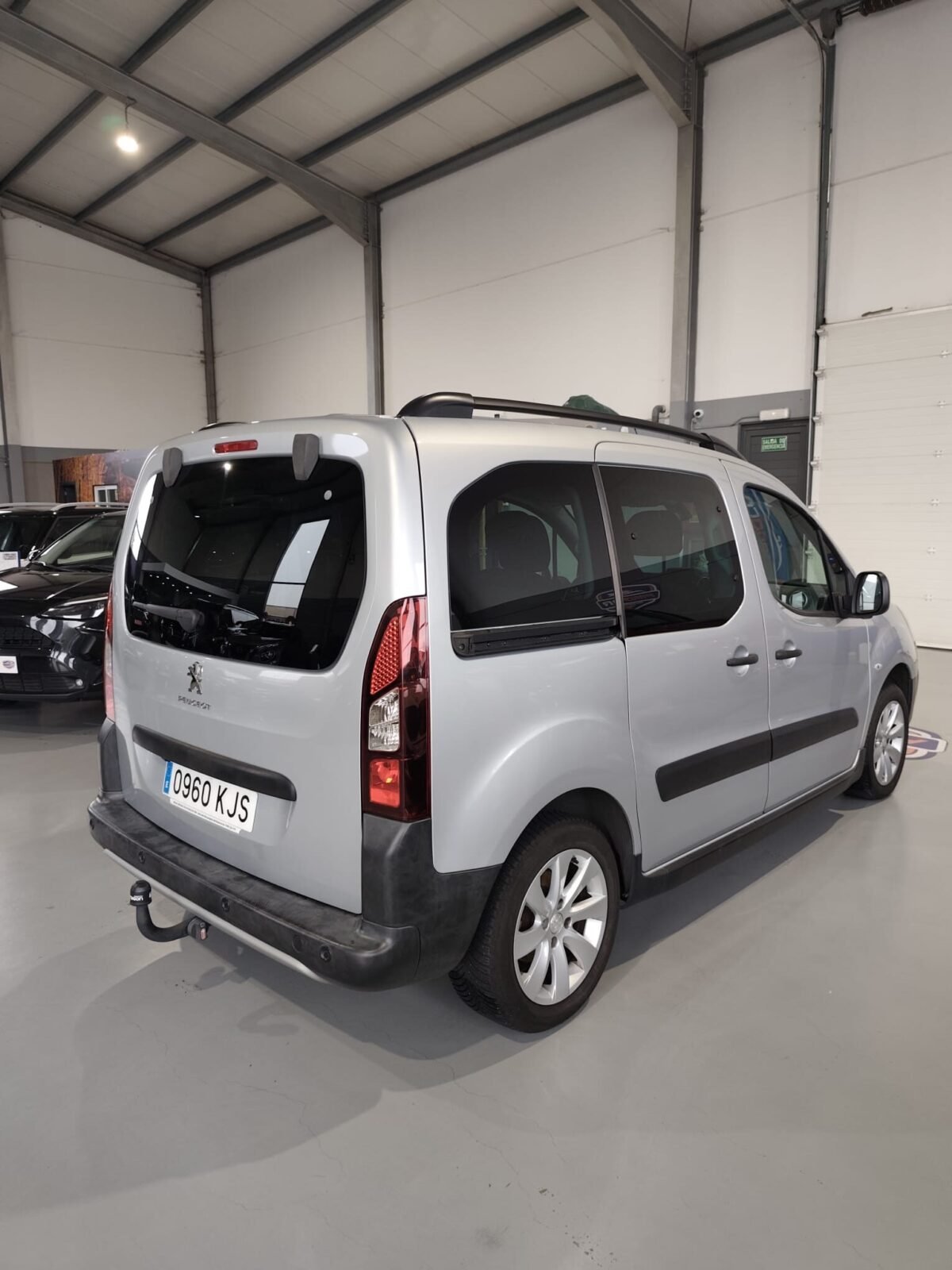 PEUGEOT partner TEPEE Outdoor 1.6 BlueHDi 120