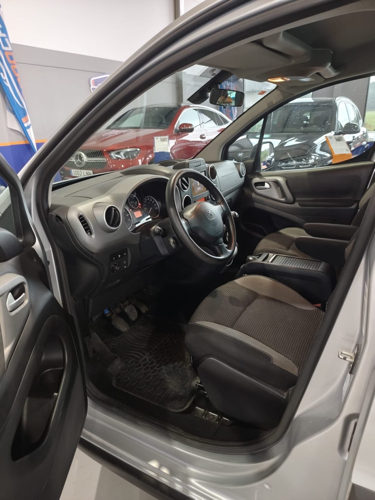 PEUGEOT partner TEPEE Outdoor 1.6 BlueHDi 120