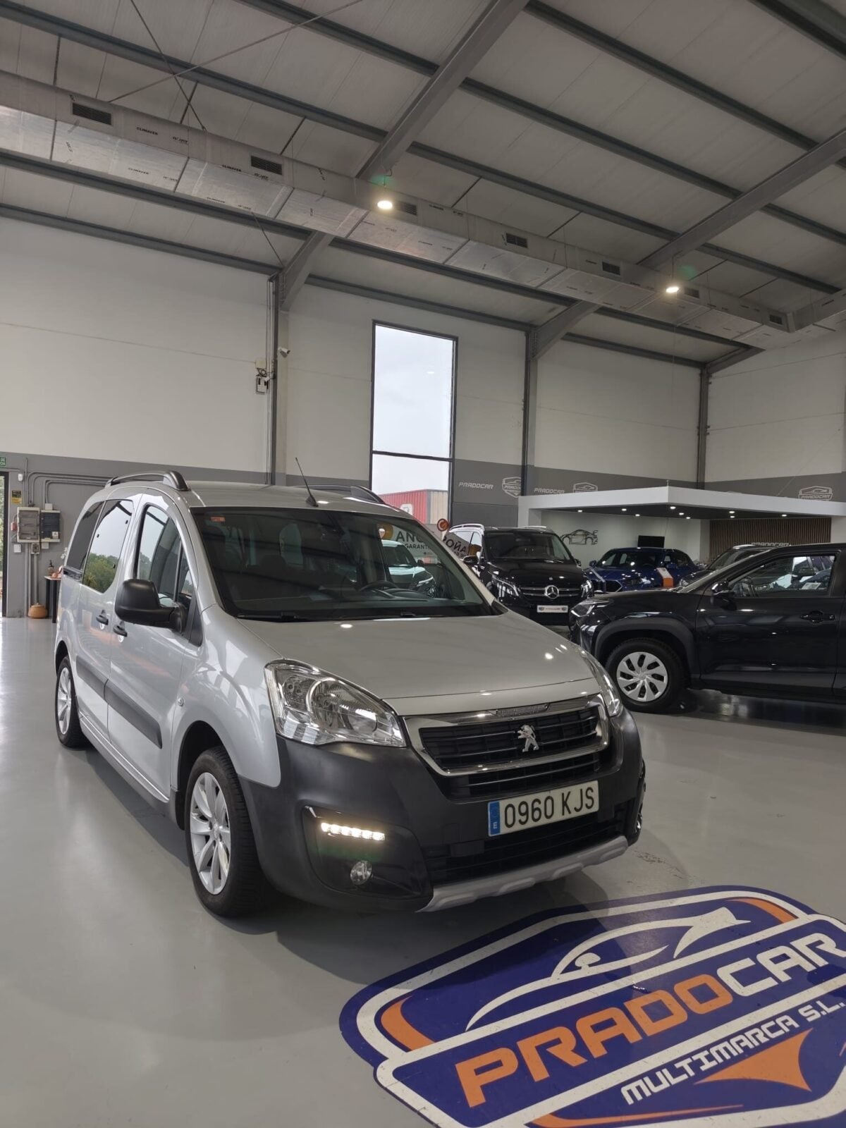 PEUGEOT partner TEPEE Outdoor 1.6 BlueHDi 120
