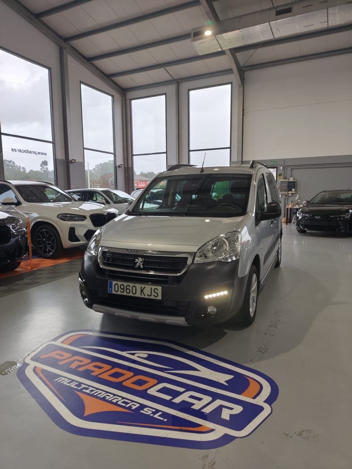 PEUGEOT partner TEPEE Outdoor 1.6 BlueHDi 120