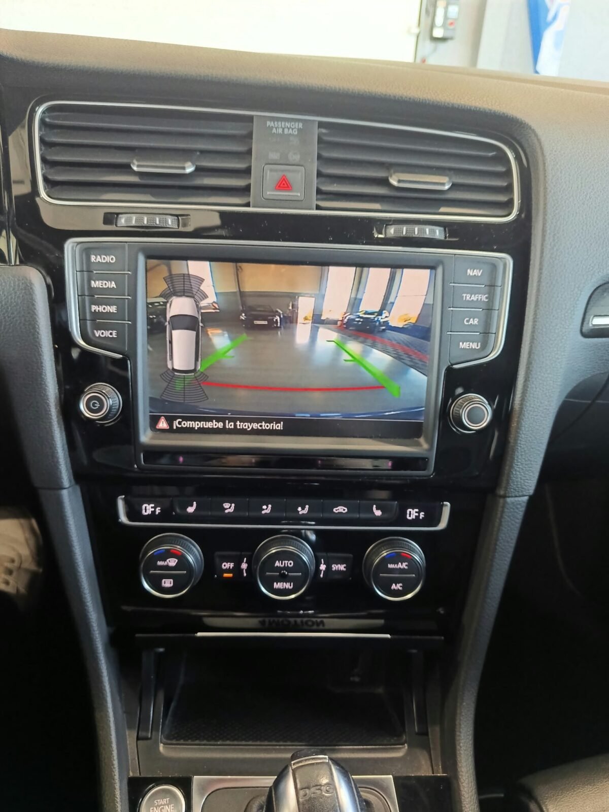 VOLKSWAGEN Golf R 2.0 TSI 4Motion DSG