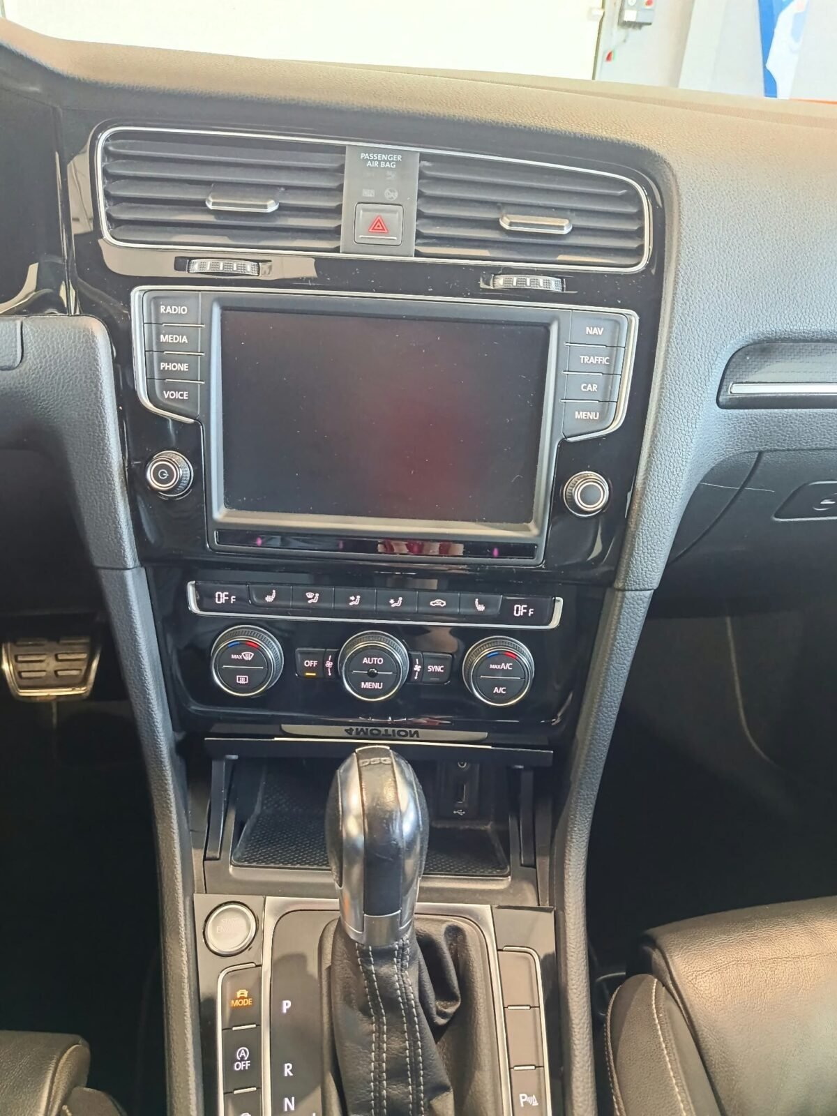 VOLKSWAGEN Golf R 2.0 TSI 4Motion DSG