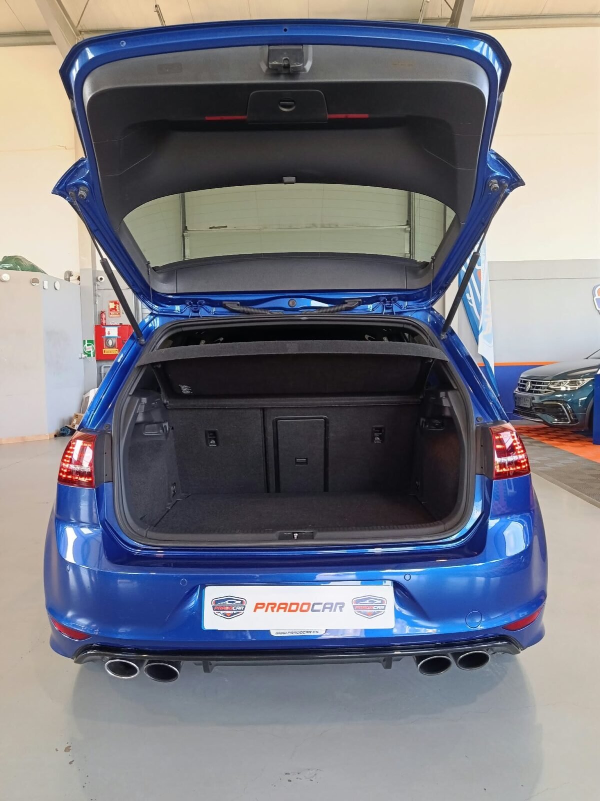 VOLKSWAGEN Golf R 2.0 TSI 4Motion DSG