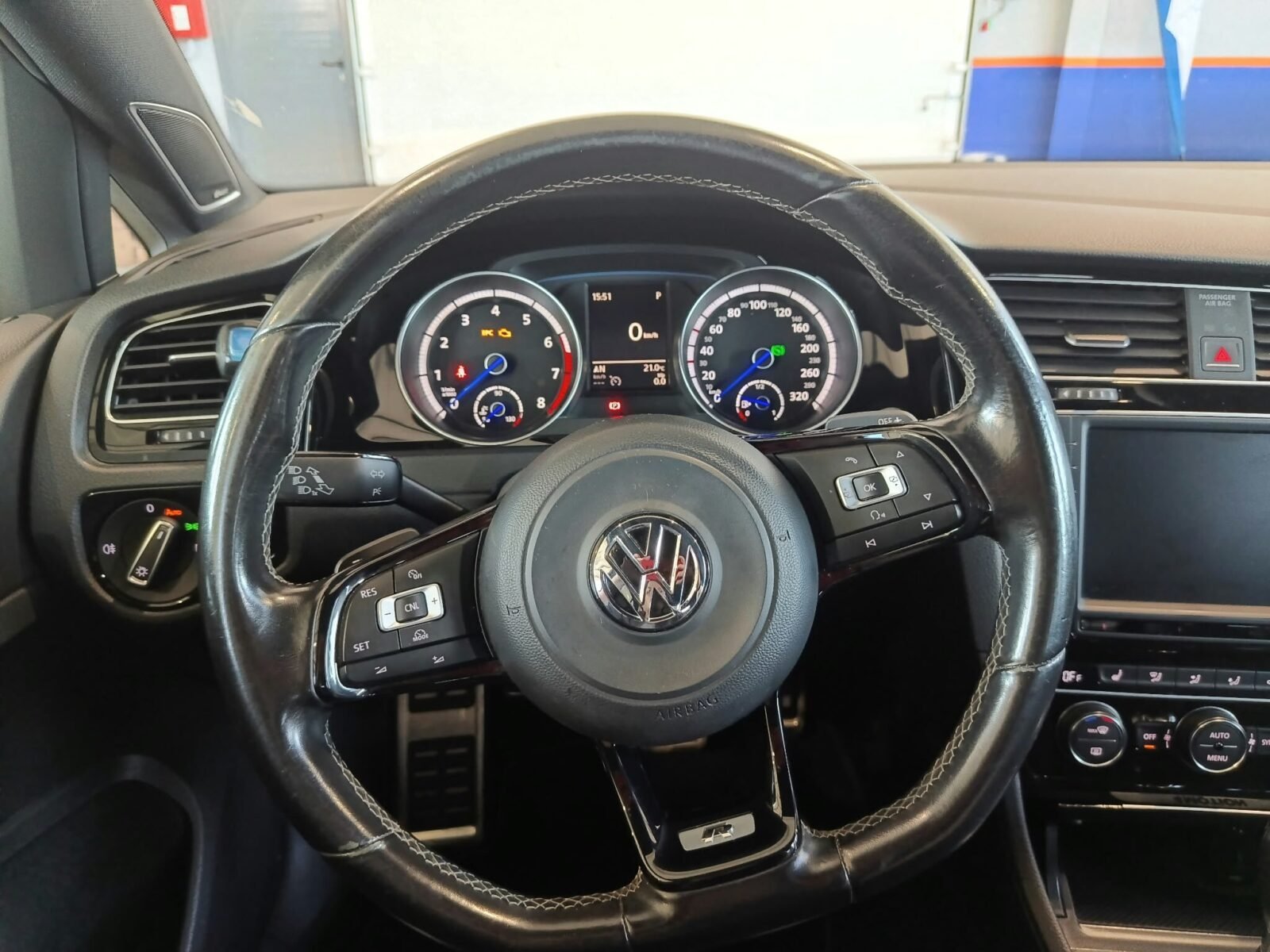 VOLKSWAGEN Golf R 2.0 TSI 4Motion DSG