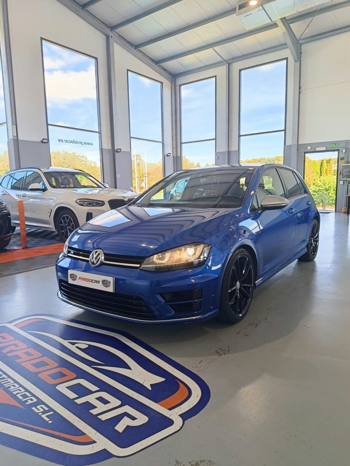 VOLKSWAGEN Golf R 2.0 TSI 4Motion DSG