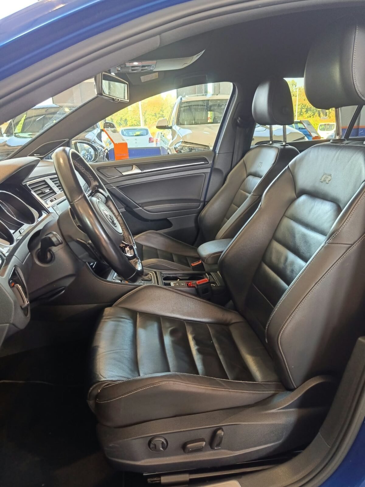 VOLKSWAGEN Golf R 2.0 TSI 4Motion DSG