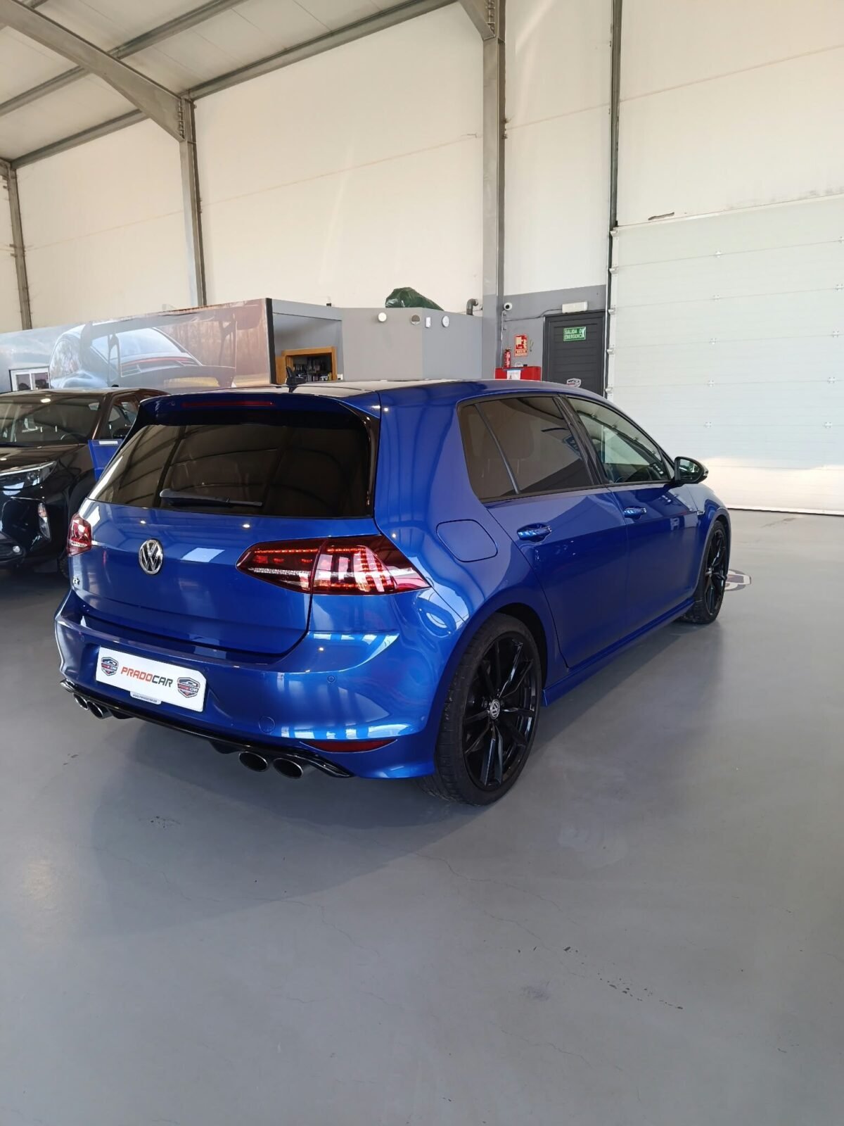 VOLKSWAGEN Golf R 2.0 TSI 4Motion DSG