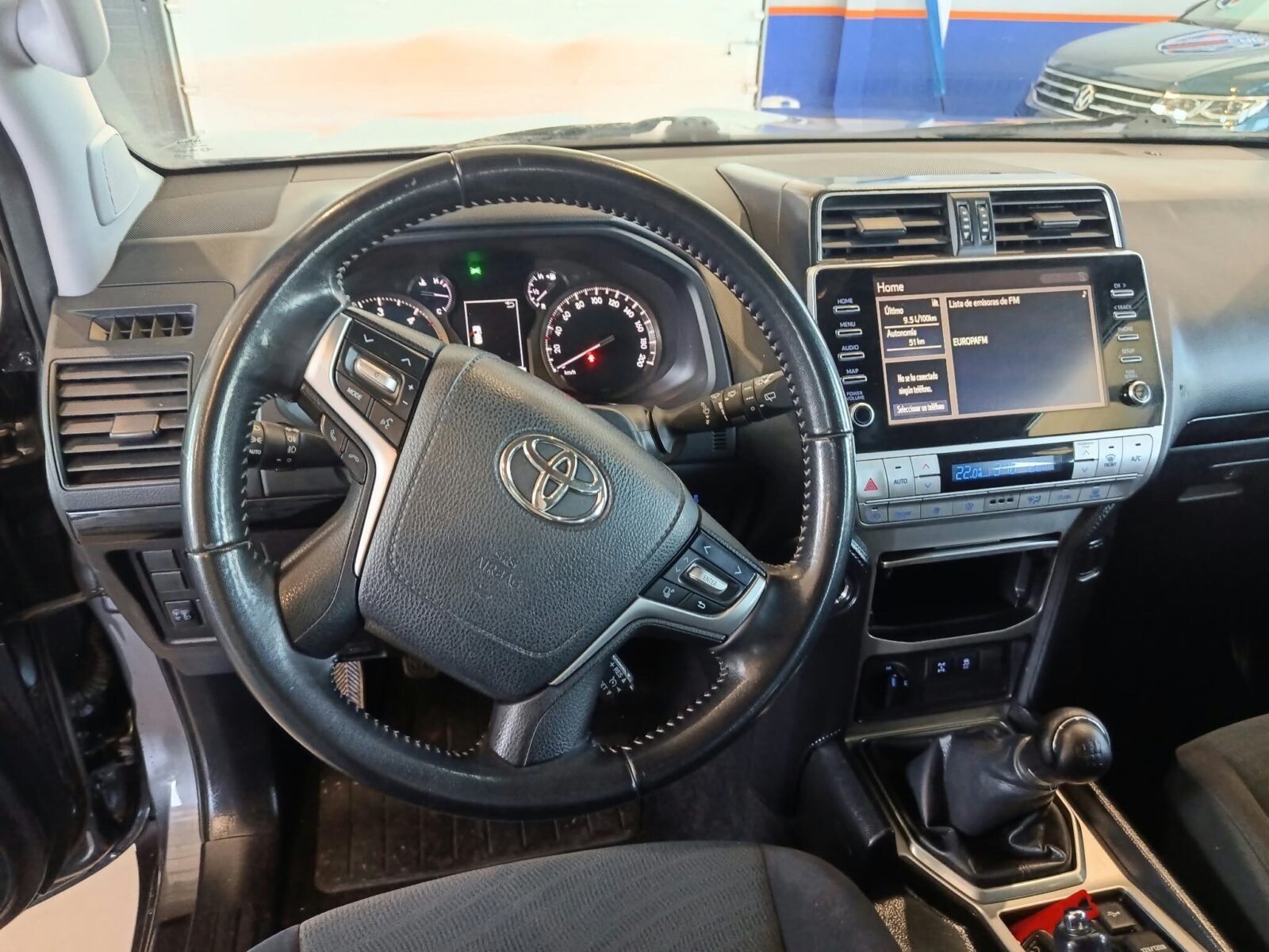 TOYOTA LAND CRUISER 2.8 D4D VX
