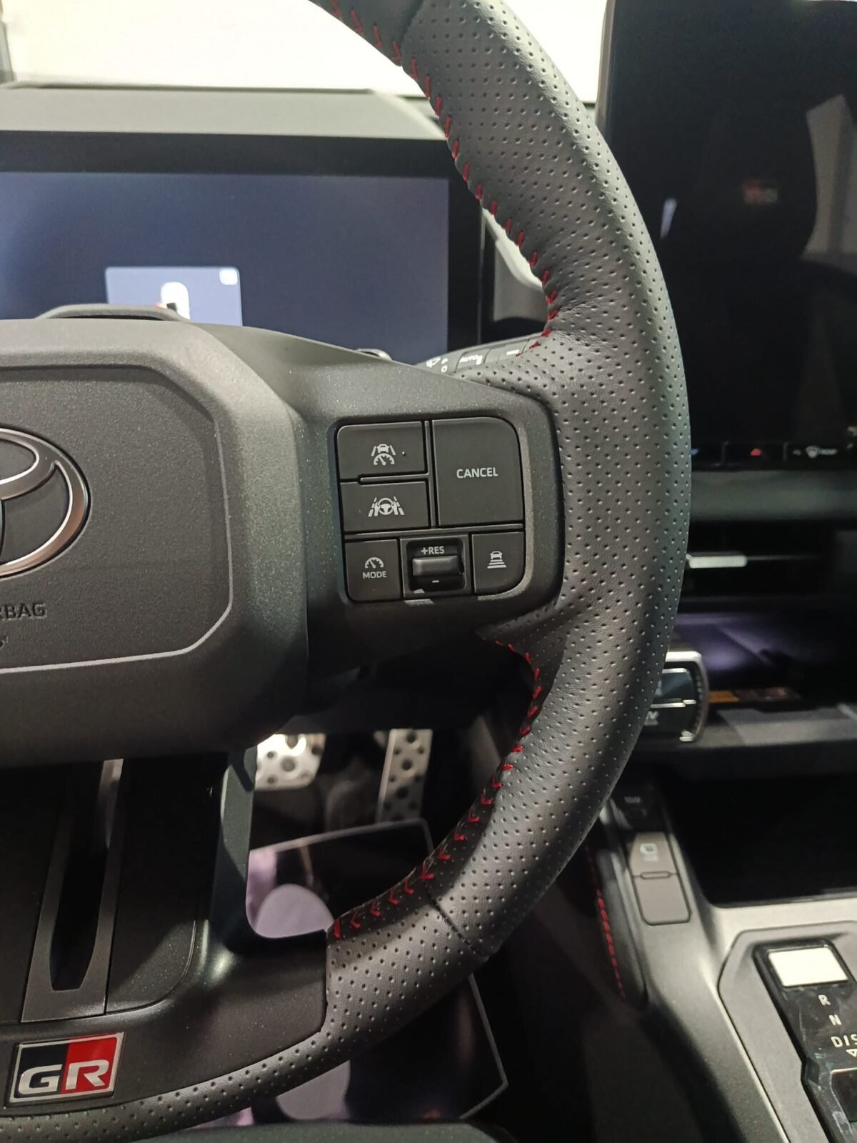 TOYOTA RAV4 220H eCVT 4x4 GR Sport Plus
