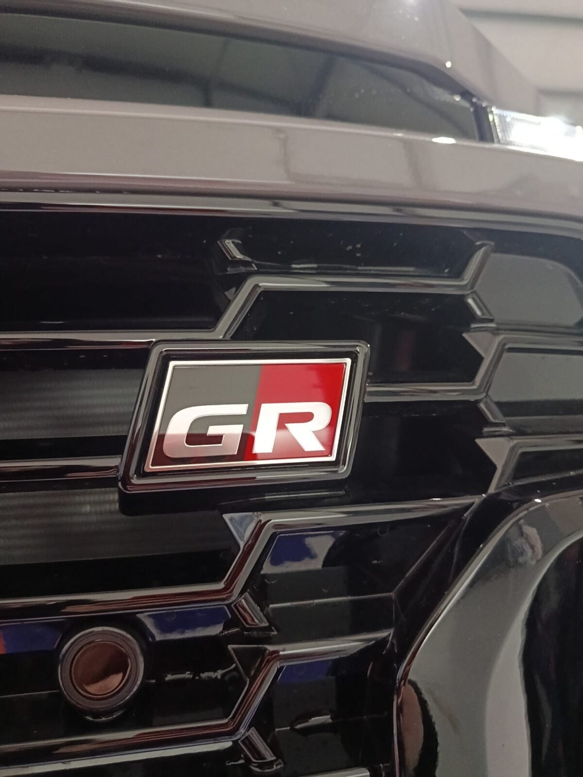 TOYOTA RAV4 220H eCVT 4x4 GR Sport Plus