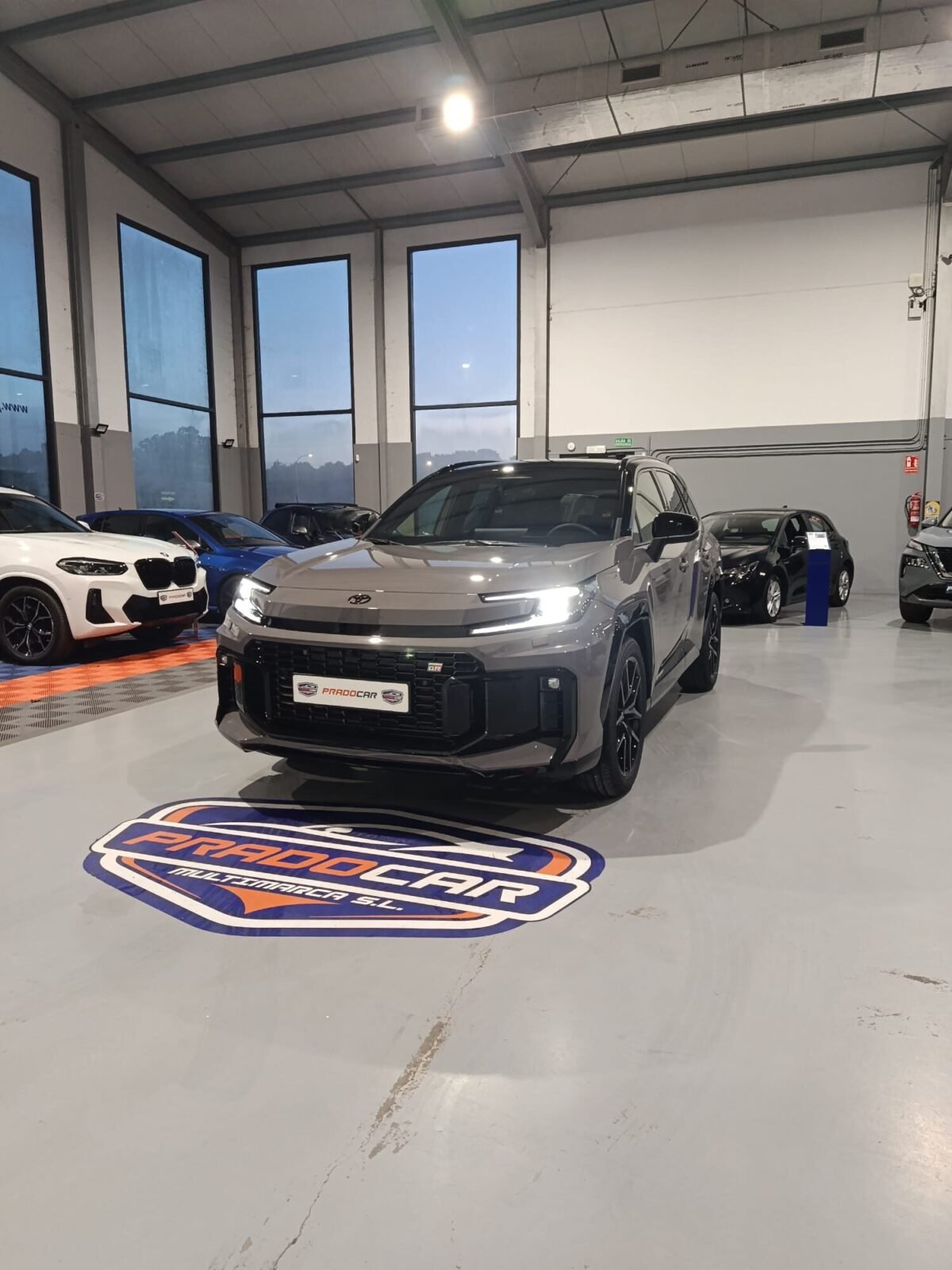 TOYOTA RAV4 220H eCVT 4x4 GR Sport Plus